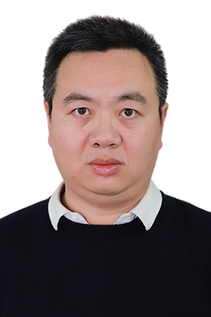 张明亮