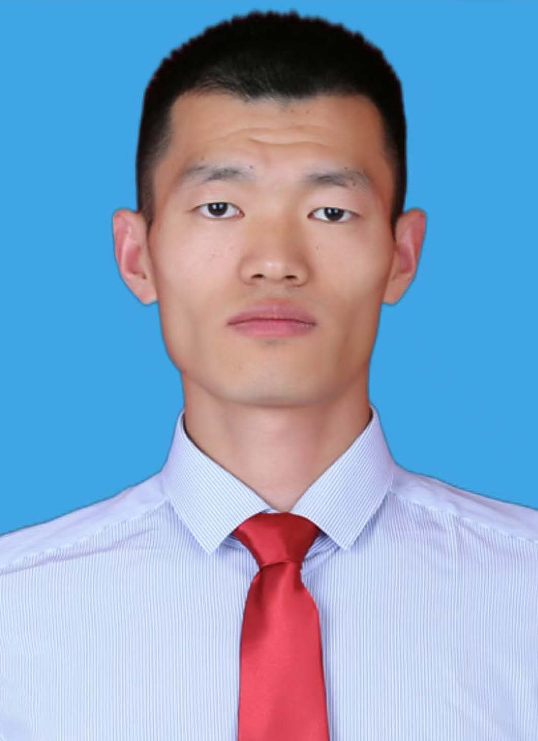 王共明
