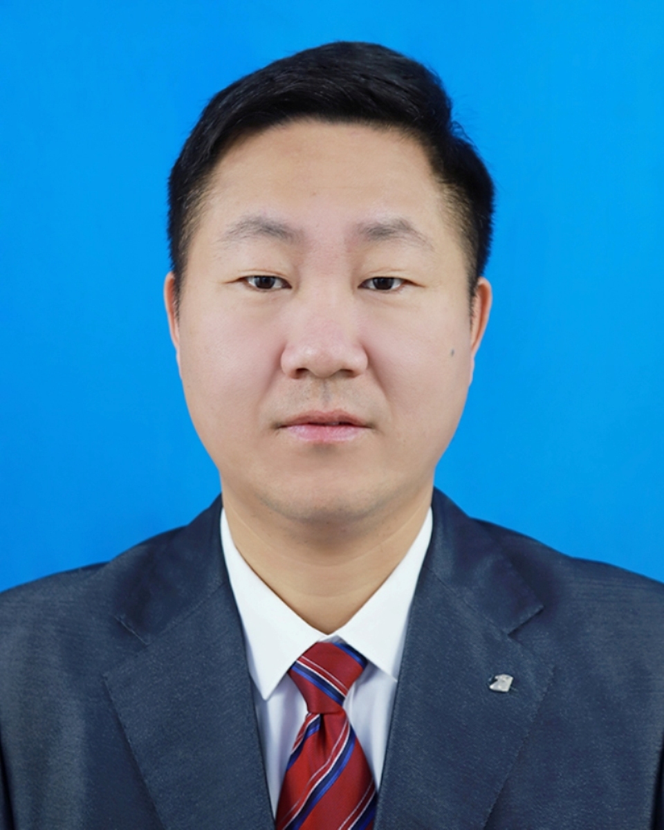 李斌